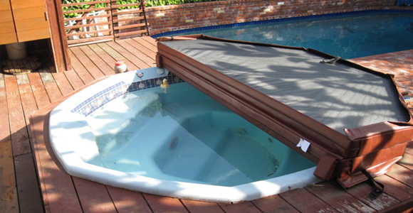 Hot Tub Cover Feature - Underliner